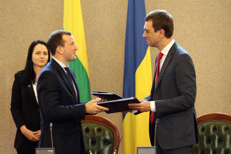 Поїзд чотирьох столиць стартує 28 вересня з Києва, - Володимир Омелян Поїзд чотирьох столиць стартує 28 вересня з Києва, - Володимир Омелян