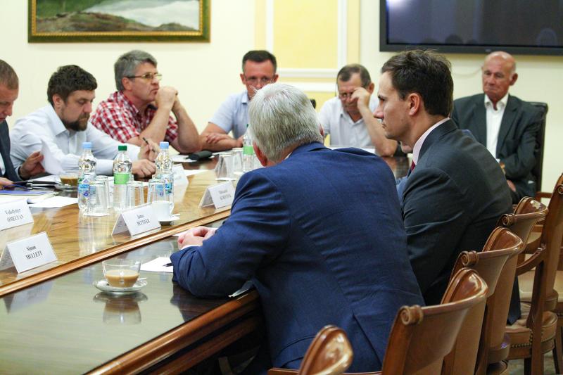 «Hutchison Ports» може дати нову якість не тільки порту «Чорноморськ», а й портовій галузі і Україні загалом, - Володимир Омелян «Hutchison Ports» може дати нову якість не тільки порту «Чорноморськ», а й портовій галузі і Україні загалом, - Володимир Омелян
