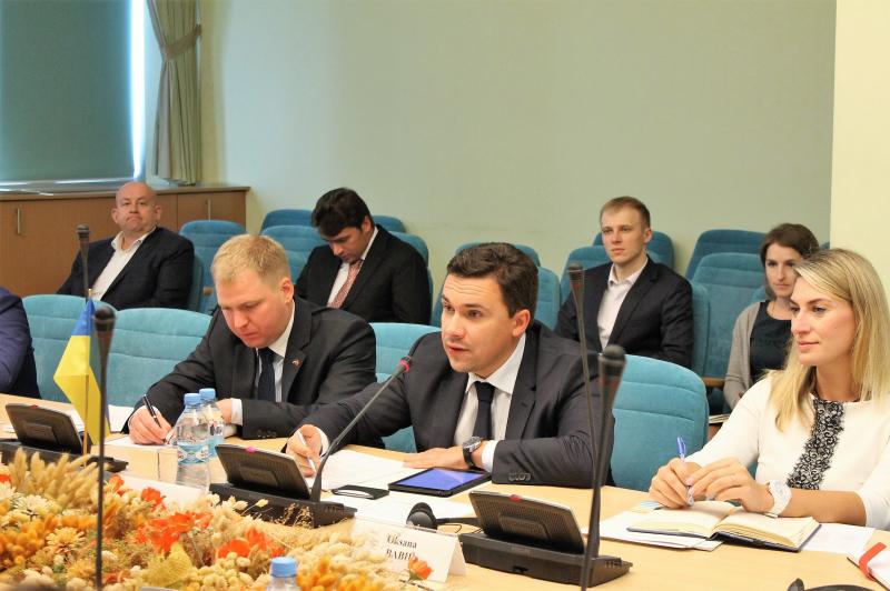 2 жовтня в Міністерстві інфраструктури пройшла розширена зустріч з Державним секретарем з економічних питань Швейцарської Конфедерації та представниками швейцарського бізнесу 2 жовтня в Міністерстві інфраструктури пройшла розширена зустріч з Державним секретарем з економічних питань Швейцарської Конфедерації та представниками швейцарського бізнесу