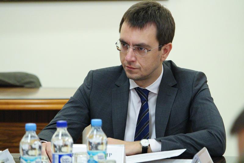 Міністр інфраструктури України Володимир Омелян провів розширену нараду із Головою Київської обласної державної адміністрації Олександром Терещуком Міністр інфраструктури України Володимир Омелян провів розширену нараду із Головою Київської обласної державної адміністрації Олександром Терещуком