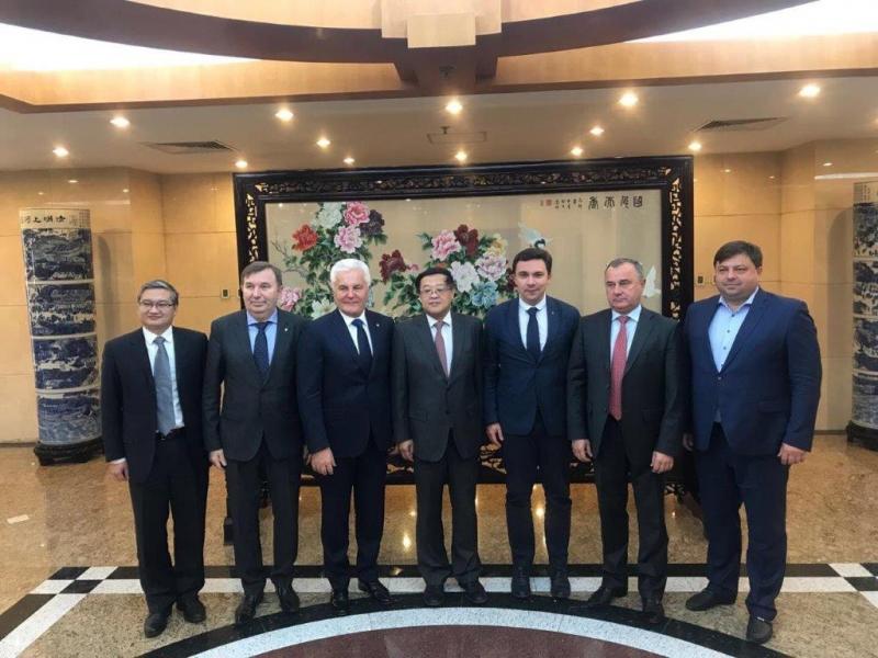 Заступник Міністра інфраструктури України з питань європейської інтеграції Віктор Довгань закликав підтримати інфраструктурні проекти України в рамках ініціативи «Один пояс - один шлях» Заступник Міністра інфраструктури України з питань європейської інтеграції Віктор Довгань закликав підтримати інфраструктурні проекти України в рамках ініціативи «Один пояс - один шлях»
