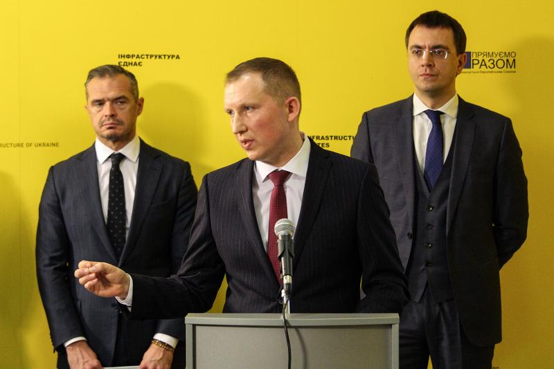 2019 рік має ознаменувати початок реалізації концесійних проектів в портах «Ольвія» і «Херсон», - Володимир Омелян 2019 рік має ознаменувати початок реалізації концесійних проектів в портах «Ольвія» і «Херсон», - Володимир Омелян