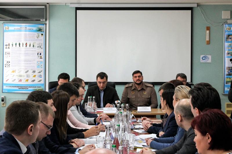В Україні стартують концесійні проекти - розпочалося перше засідання Конкурсних комісій щодо двох пілотних концесійних проектів у портах Ольвія та Херсон В Україні стартують концесійні проекти - розпочалося перше засідання Конкурсних комісій щодо двох пілотних концесійних проектів у портах Ольвія та Херсон