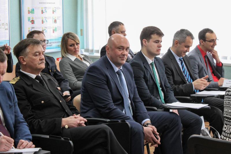 В Україні стартують концесійні проекти - розпочалося перше засідання Конкурсних комісій щодо двох пілотних концесійних проектів у портах Ольвія та Херсон В Україні стартують концесійні проекти - розпочалося перше засідання Конкурсних комісій щодо двох пілотних концесійних проектів у портах Ольвія та Херсон