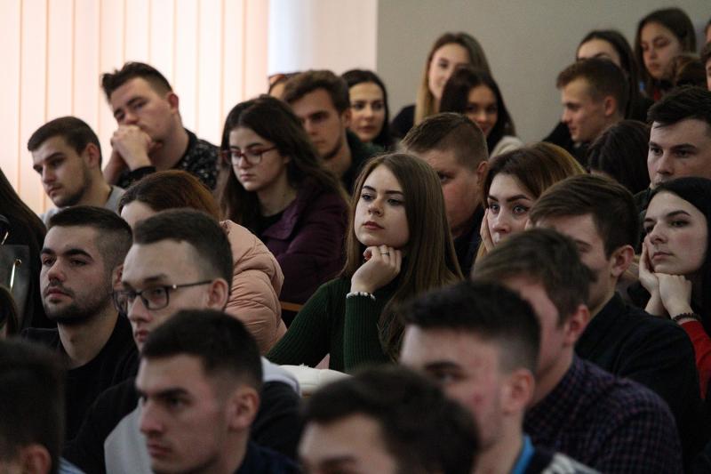 Львівська область – серед лідерів у дорожній сфері, – Володимир Омелян під час робочої поїздки до Львівської області Львівська область – серед лідерів у дорожній сфері, – Володимир Омелян під час робочої поїздки до Львівської області