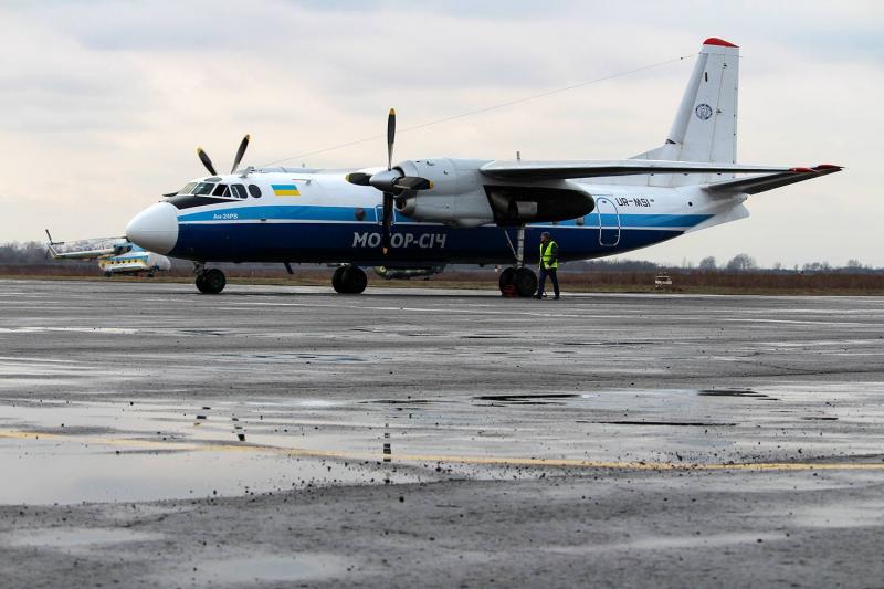 Після трирічної перерви відновив роботу аеропорт Ужгорода, – Володимир Омелян Після трирічної перерви відновив роботу аеропорт Ужгорода, – Володимир Омелян