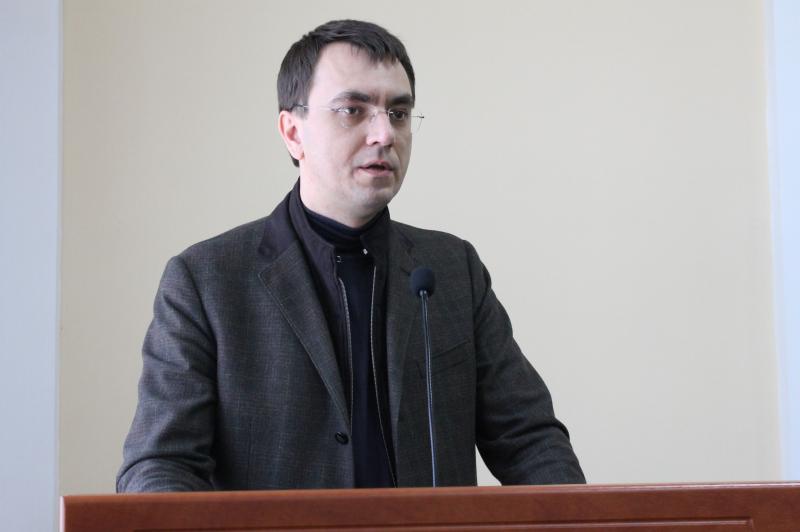 Для відновлення дорожньої інфраструктури важлива підтримка місцевих громад, – Володимир Омелян Для відновлення дорожньої інфраструктури важлива підтримка місцевих громад, – Володимир Омелян