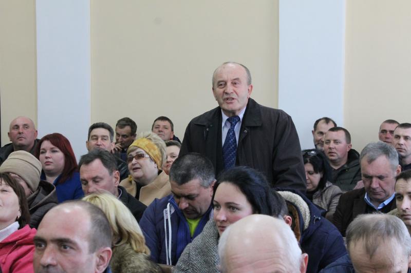 Для відновлення дорожньої інфраструктури важлива підтримка місцевих громад, – Володимир Омелян Для відновлення дорожньої інфраструктури важлива підтримка місцевих громад, – Володимир Омелян