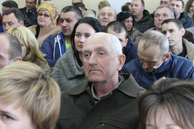 Для відновлення дорожньої інфраструктури важлива підтримка місцевих громад, – Володимир Омелян Для відновлення дорожньої інфраструктури важлива підтримка місцевих громад, – Володимир Омелян