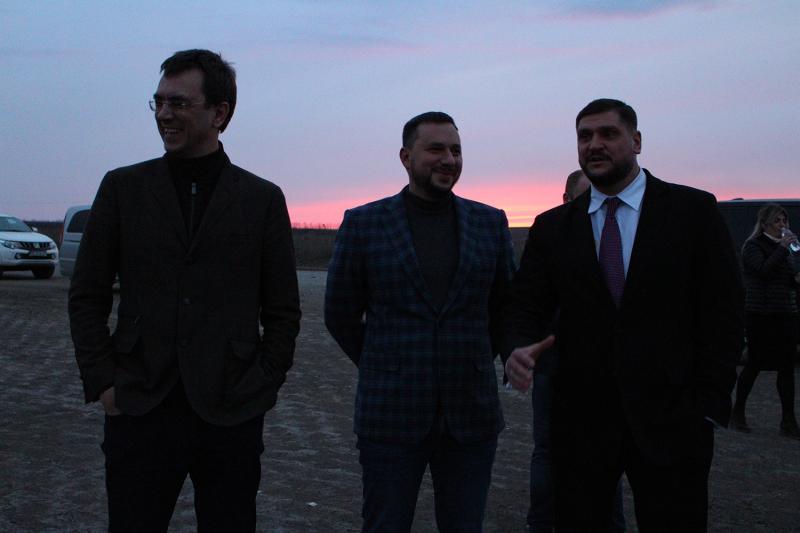 Ми поступово модернізуємо мережу автодоріг Миколаївської області, – Володимир Омелян Ми поступово модернізуємо мережу автодоріг Миколаївської області, – Володимир Омелян