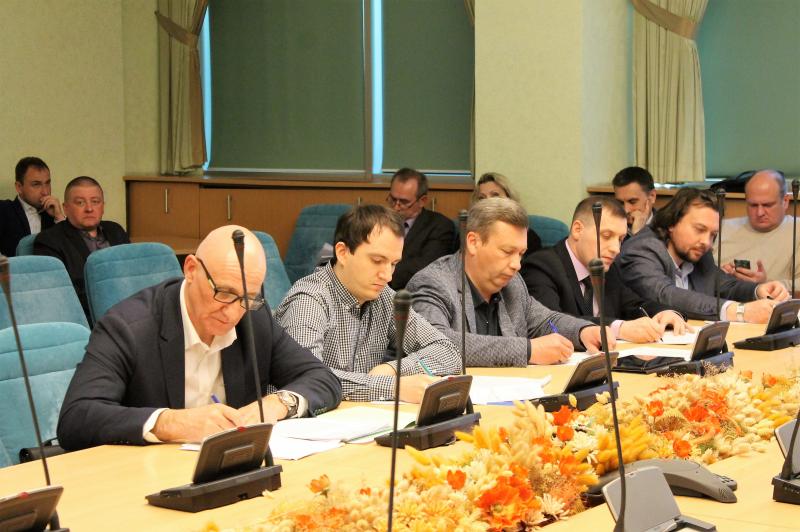 Юрій Лавренюк провів координаційну нараду щодо дотримання вагових норм на автомобільних дорогах України Юрій Лавренюк провів координаційну нараду щодо дотримання вагових норм на автомобільних дорогах України