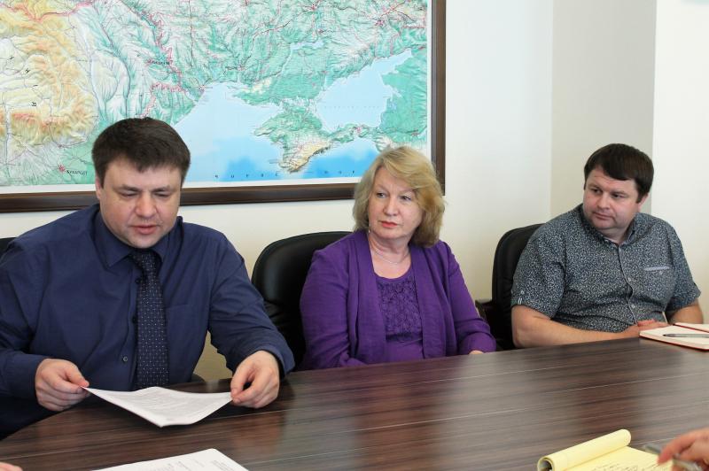 Юрій Лавренюк провів зустріч із представниками проекту USAID «Підтримка організацій-лідерів у протидії корупції в Україні «ВзаємоДія» Юрій Лавренюк провів зустріч із представниками проекту USAID «Підтримка організацій-лідерів у протидії корупції в Україні «ВзаємоДія»