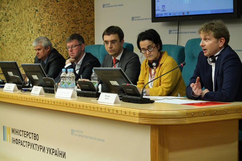 В Міністерстві інфраструктури підбили підсумки проекту «Твінінг» В Міністерстві інфраструктури підбили підсумки проекту «Твінінг»