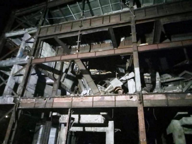 На Дніпропетровщині обвалився будинок під час демонтажу: є загиблий