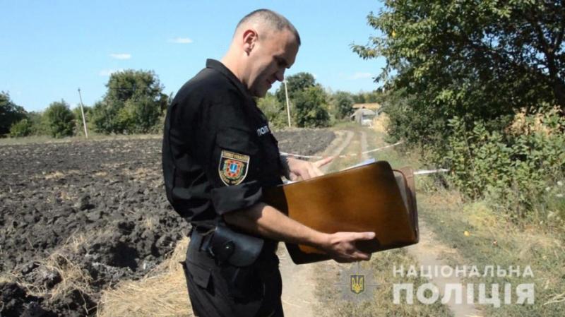 На Одещині знайшли труп чоловіка з відірваною головою