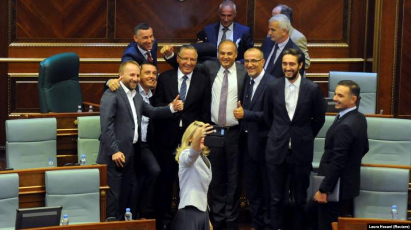 Депутати Косова проголосували за розпуск парламенту