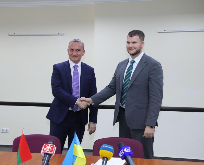 Основним завданням подальшої співпраці між Україною та Республікою Білорусь є реалізація проекту Е-40, - Владислав Криклій Основним завданням подальшої співпраці між Україною та Республікою Білорусь є реалізація проекту Е-40, - Владислав Криклій