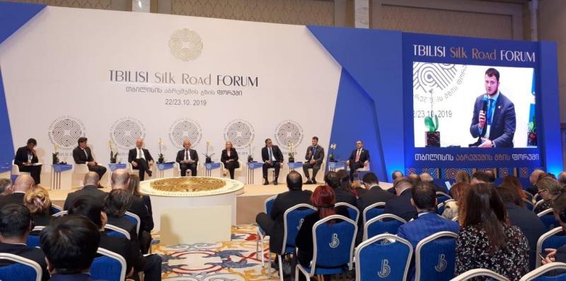 Усі гілки влади України спільно працюють над реалізацією реформ, - Владислав Криклій Усі гілки влади України спільно працюють над реалізацією реформ, - Владислав Криклій