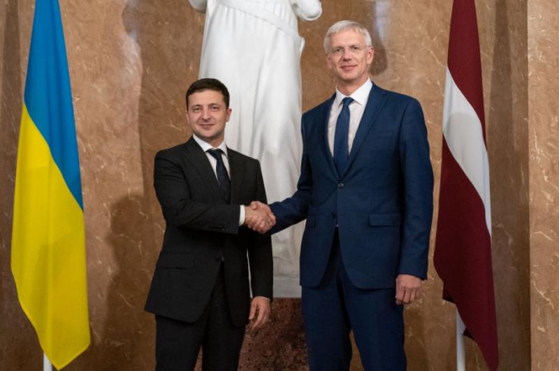 Зеленський провів переговори з прем’єр-міністром Латвії