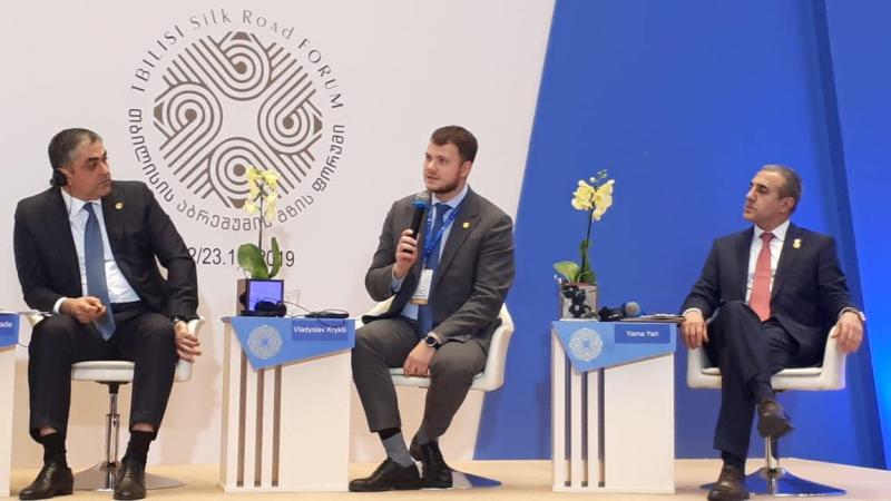 Усі гілки влади України спільно працюють над реалізацією реформ, - Владислав Криклій Усі гілки влади України спільно працюють над реалізацією реформ, - Владислав Криклій