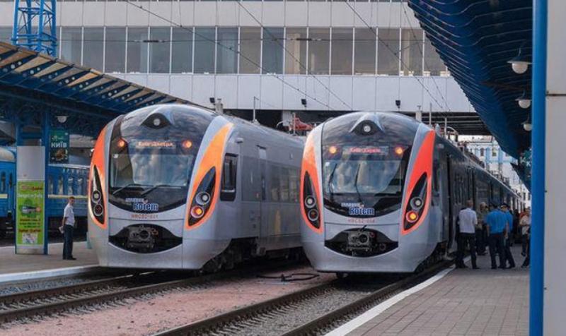 "Укрзалізниця" планує збільшити кількість швидкісних поїздів Інтерсіті+