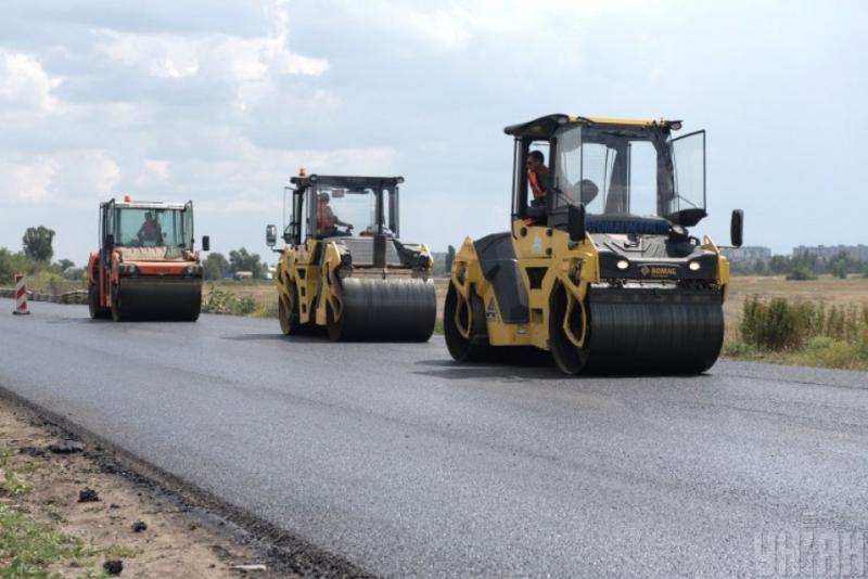 Гончарук: Уряд закладає рекордну суму до бюджету на ремонт доріг