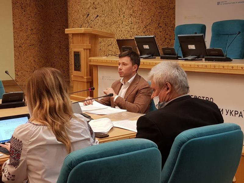 Дмитро Абрамович провів перше засідання Комісії з відбору учасників експериментального проєкту щодо допуску суб'єктів приватної тяги Дмитро Абрамович провів перше засідання Комісії з відбору учасників експериментального проєкту щодо допуску суб'єктів приватної тяги