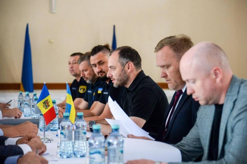 Україна та Молдова відновлять залізничне сполучення на дільниці Березине – Басарабяска Україна та Молдова відновлять залізничне сполучення на дільниці Березине – Басарабяска